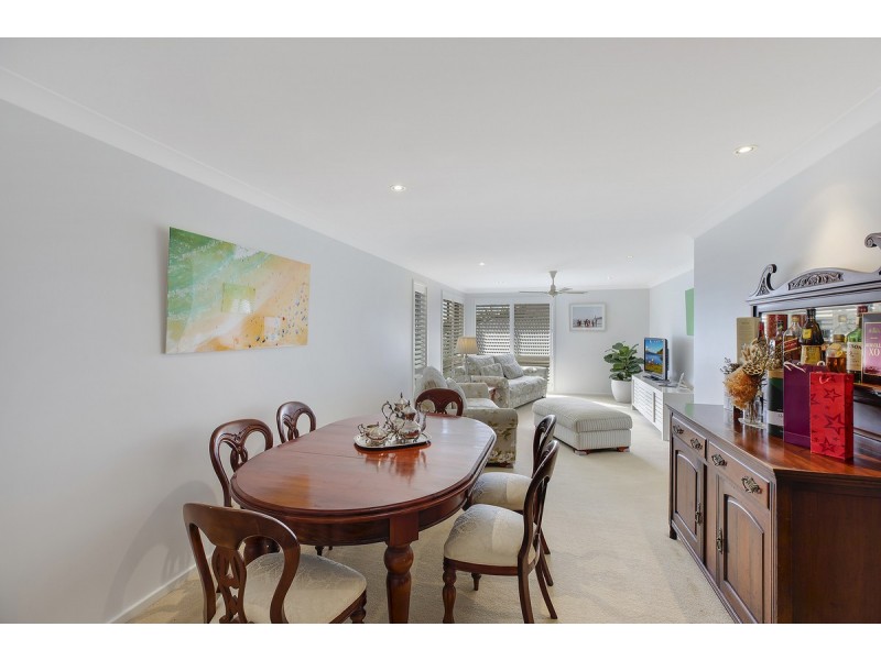 2 Sanctuary Place, Bateau Bay NSW 2261