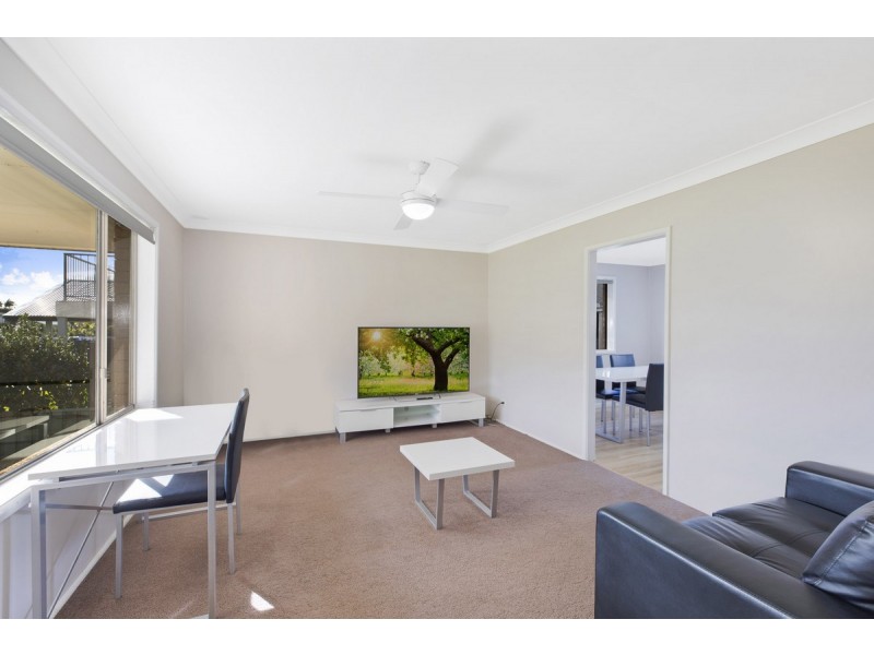 63 Sierra Avenue, Bateau Bay NSW 2261