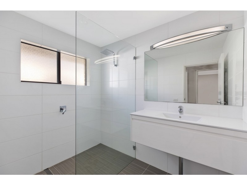 63 Sierra Avenue, Bateau Bay NSW 2261