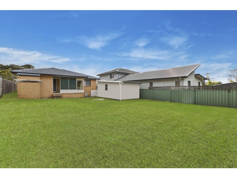63 Sierra Avenue, Bateau Bay NSW 2261
