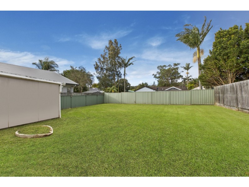 63 Sierra Avenue, Bateau Bay NSW 2261