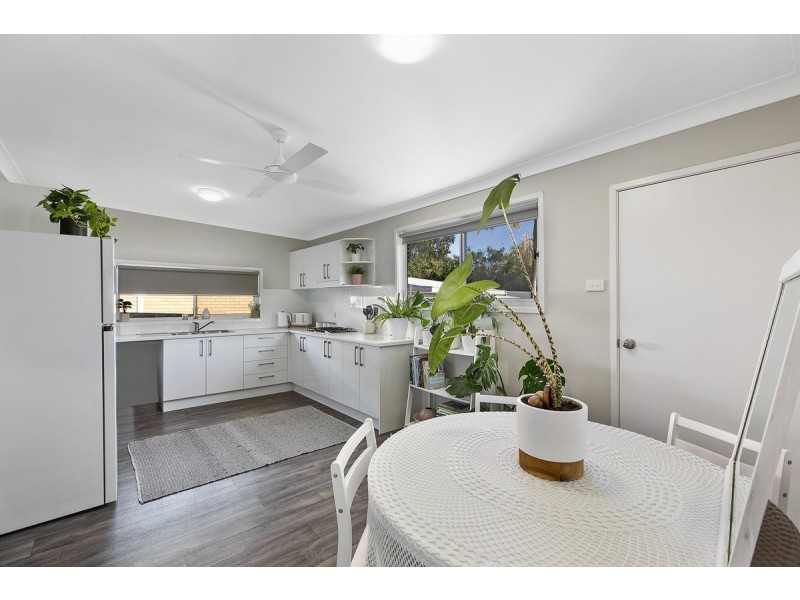 45 Lakin Street, Bateau Bay NSW 2261