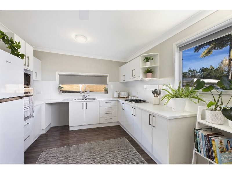 45 Lakin Street, Bateau Bay NSW 2261