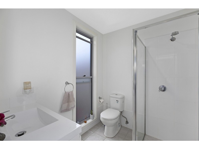 45 Lakin Street, Bateau Bay NSW 2261