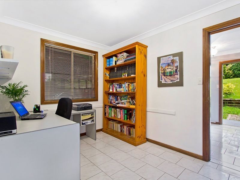 39 Henry Parkes Drive, Berkeley Vale NSW 2261
