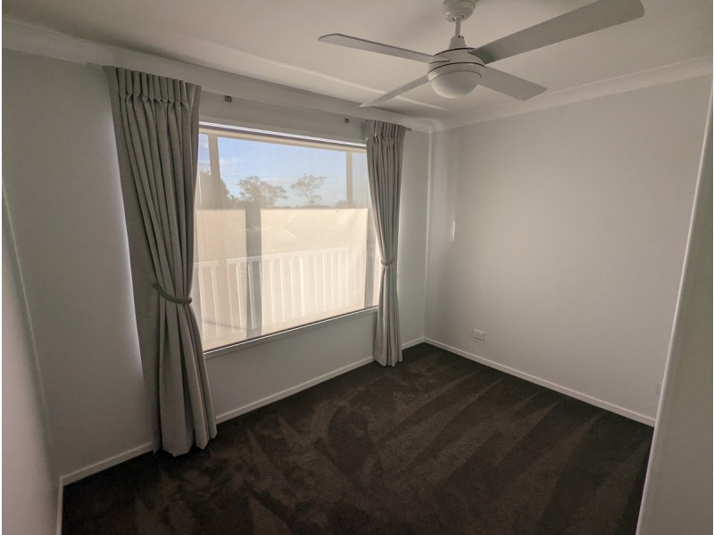 24 Rays Road, Bateau Bay NSW 2261