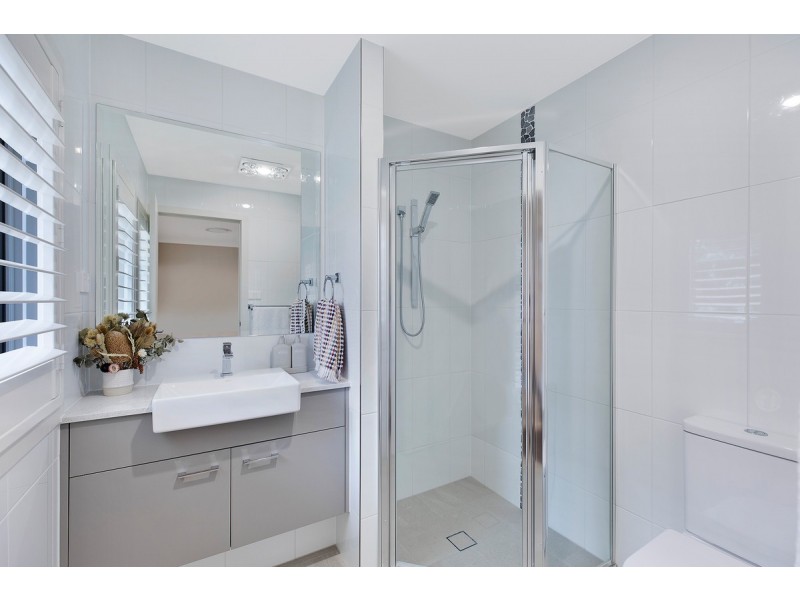 26 Bias Avenue, Bateau Bay NSW 2261