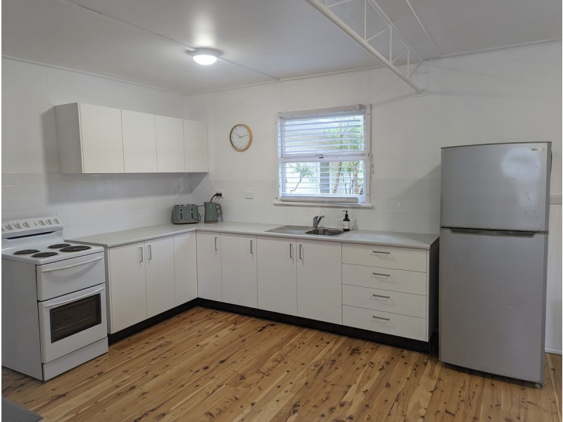 1/6 Parkside, Bateau Bay NSW 2261