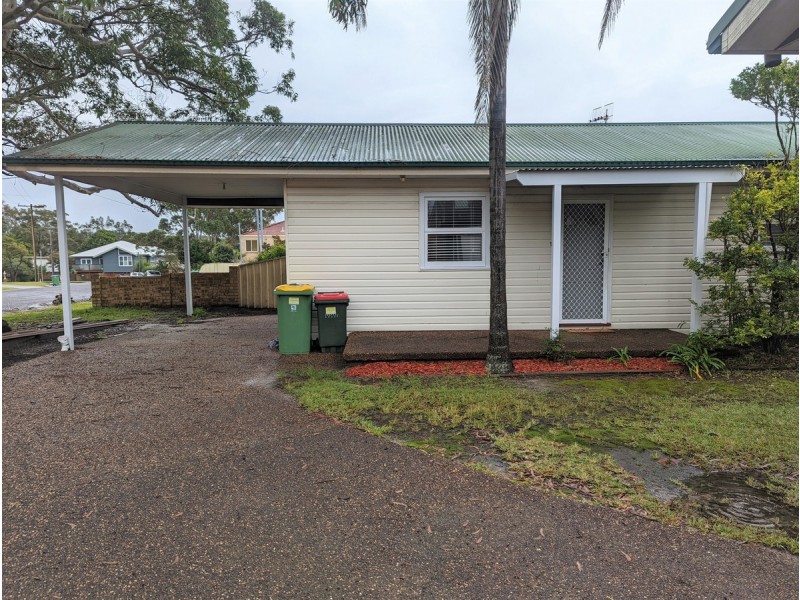 1/6 Parkside, Bateau Bay NSW 2261