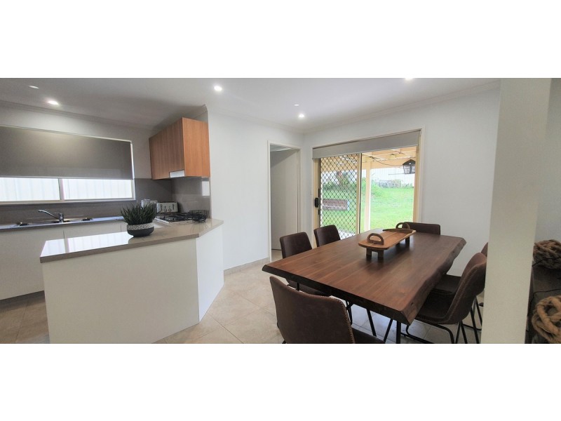 24 Bolton Street, Bateau Bay NSW 2261