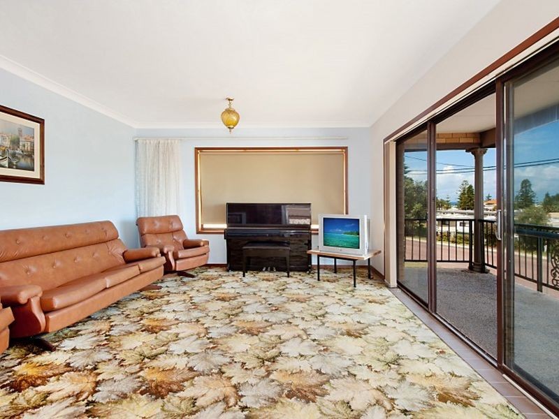 130 Swadling Street, Toowoon Bay NSW 2261