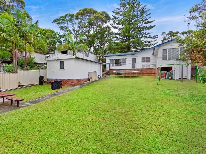 28 Sycamore Avenue, Bateau Bay NSW 2261
