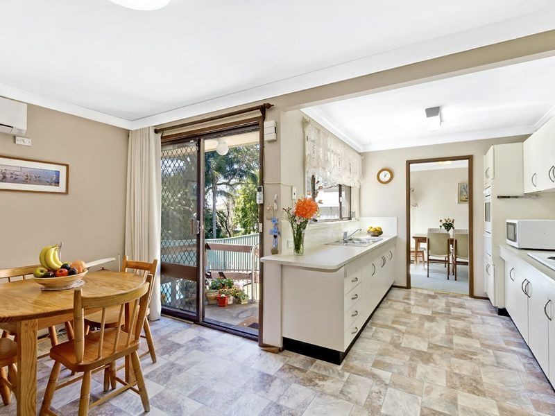 35 Rays Road, Bateau Bay NSW 2261