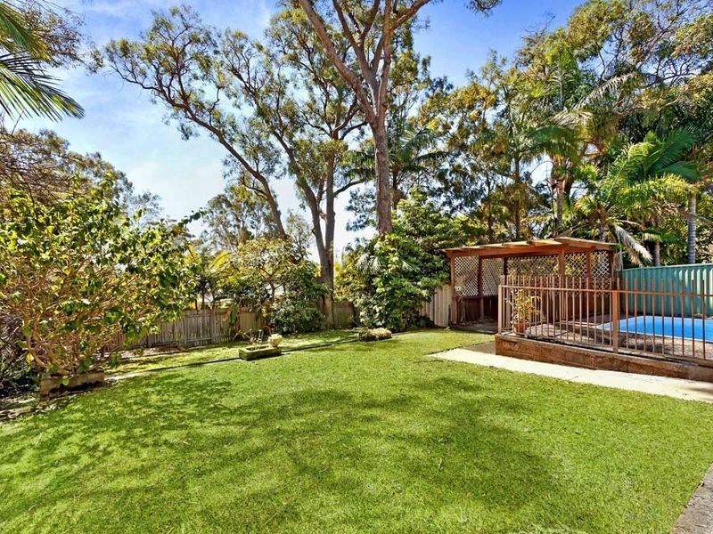 35 Rays Road, Bateau Bay NSW 2261