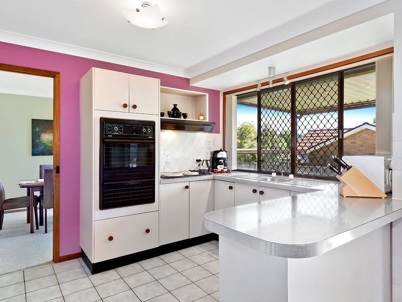 11 Sherwood Close, Bateau Bay NSW 2261