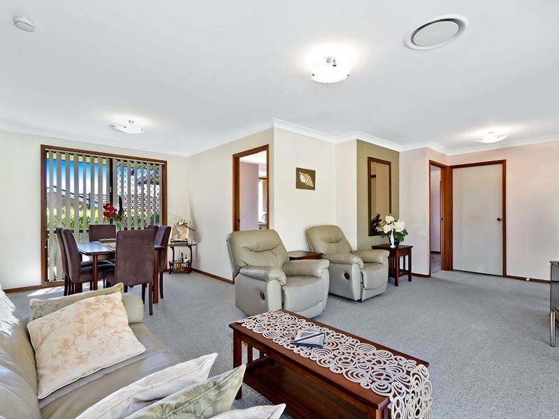 11 Sherwood Close, Bateau Bay NSW 2261