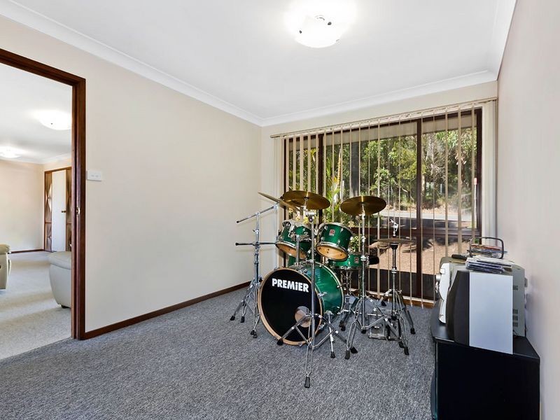 11 Sherwood Close, Bateau Bay NSW 2261