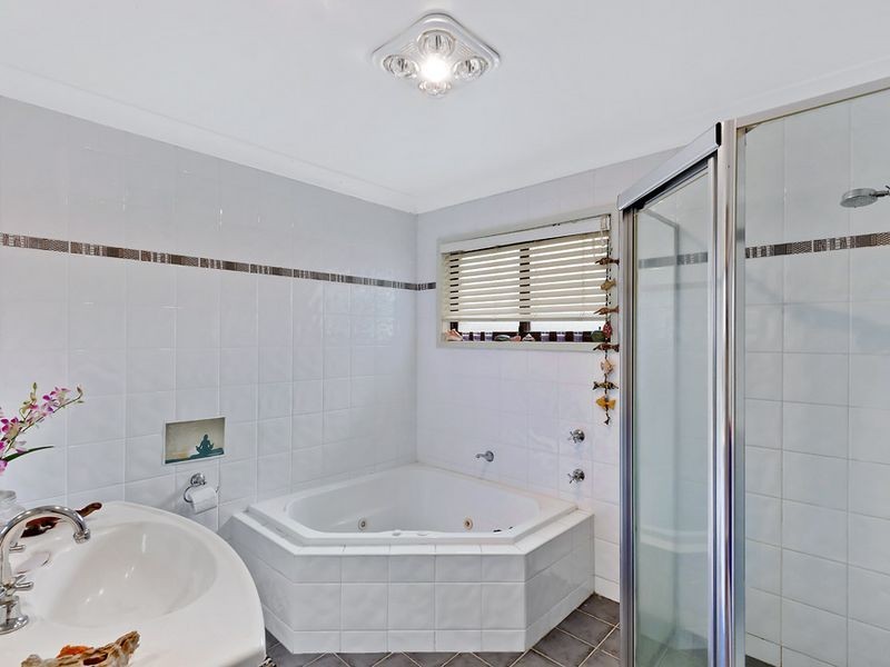 16 Berne Street, Bateau Bay NSW 2261