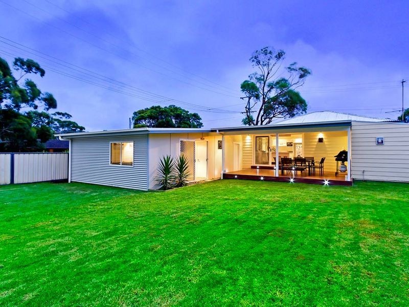1 Barry Street, Bateau Bay NSW 2261