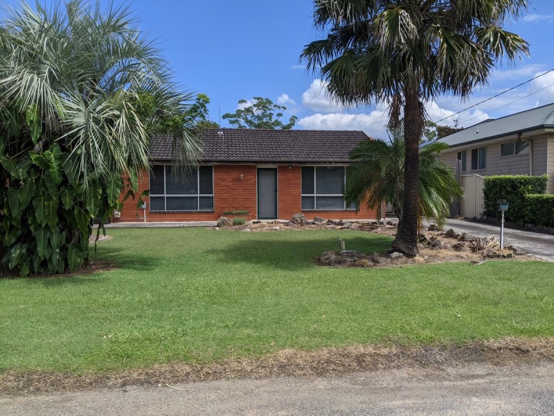 6 Black Swan Street, Berkeley Vale NSW 2261