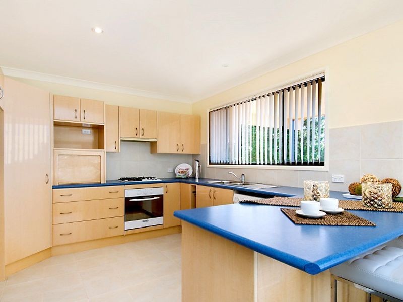 2 Grandis Place, Bateau Bay NSW 2261