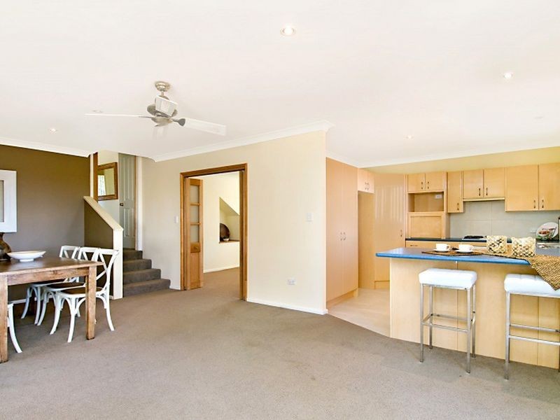 2 Grandis Place, Bateau Bay NSW 2261