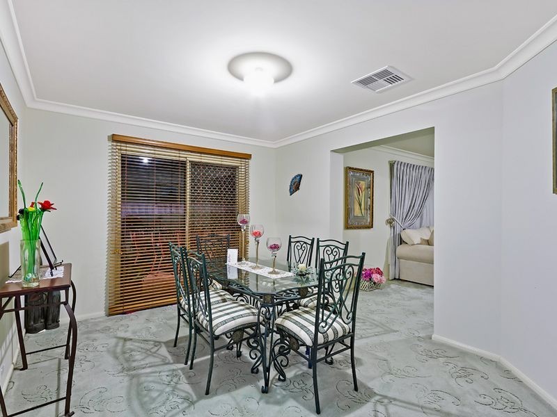 15 Passage Road, Bateau Bay NSW 2261