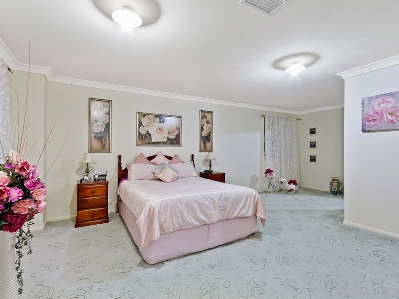 15 Passage Road, Bateau Bay NSW 2261