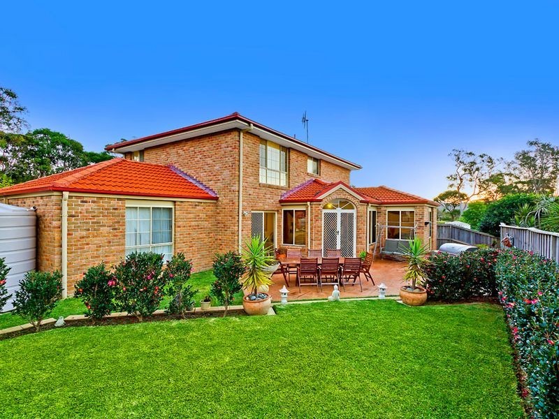 15 Passage Road, Bateau Bay NSW 2261