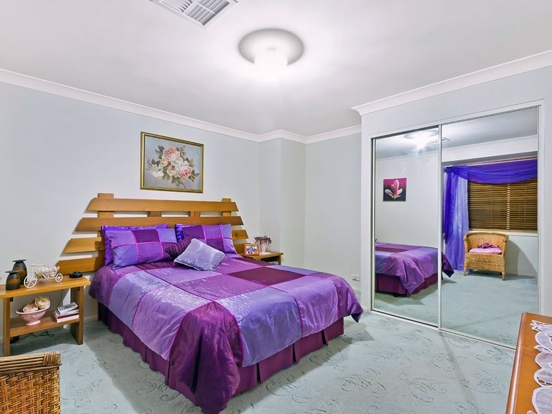 15 Passage Road, Bateau Bay NSW 2261