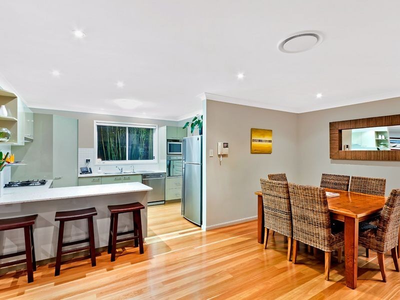 17 Bataan Circuit, Bateau Bay NSW 2261