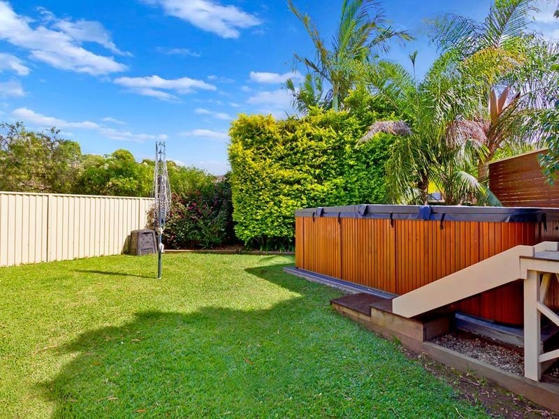18 Barramundi Place, Bateau Bay NSW 2261