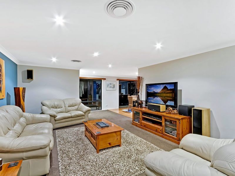 21 Point Street, Bateau Bay NSW 2261