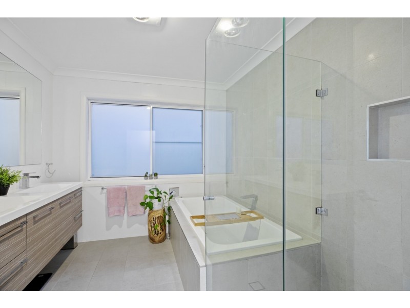 4 Lord Street, Shelly Beach NSW 2261