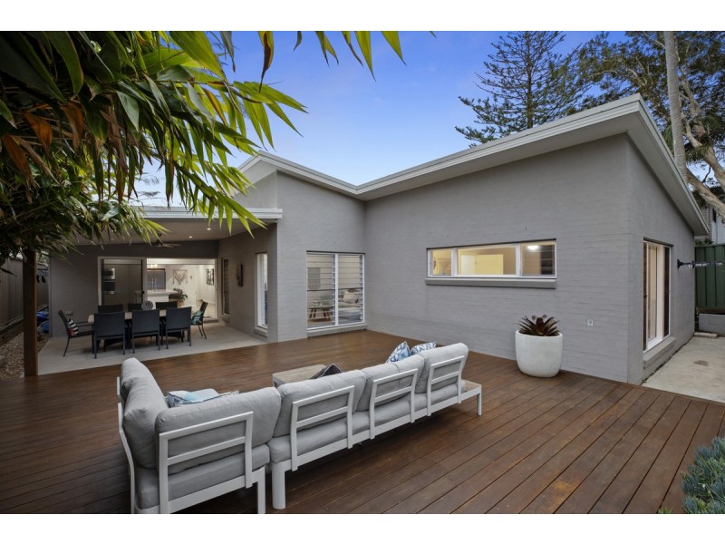 4 Lord Street, Shelly Beach NSW 2261