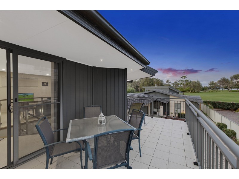 1/22 Grandview Street, Shelly Beach NSW 2261