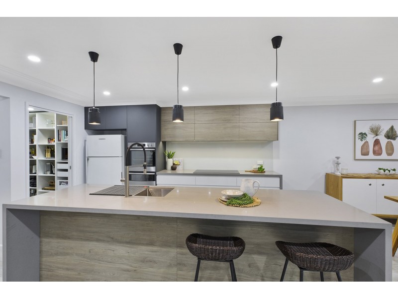 10 Yulong Street, Bateau Bay NSW 2261