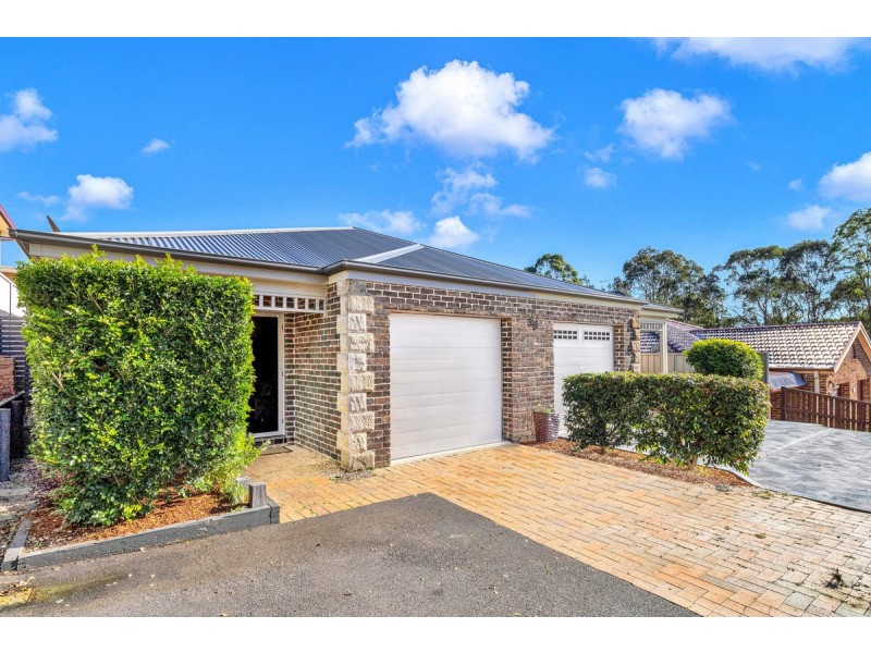 2/36 Bronzewing Drive, Erina NSW 2250