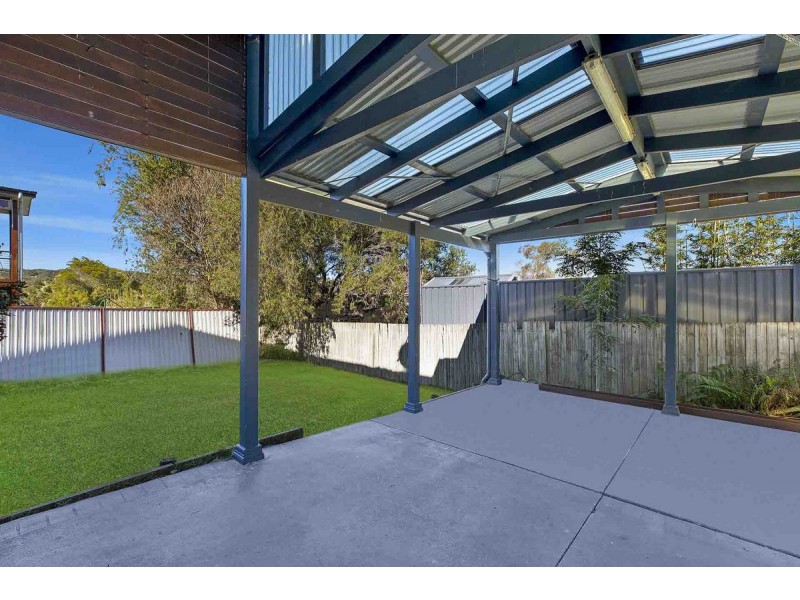 33 Valley View Road, Bateau Bay NSW 2261