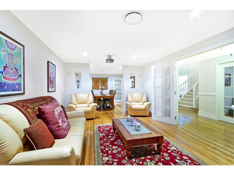 12 Bataan Circuit, Bateau Bay NSW 2261