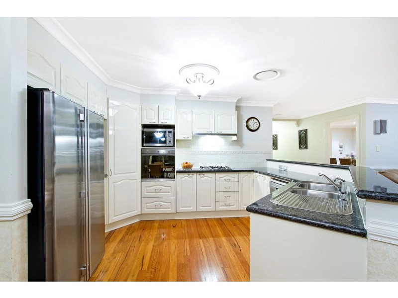 12 Bataan Circuit, Bateau Bay NSW 2261