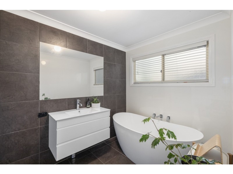 1/30 Morley Avenue, Bateau Bay NSW 2261
