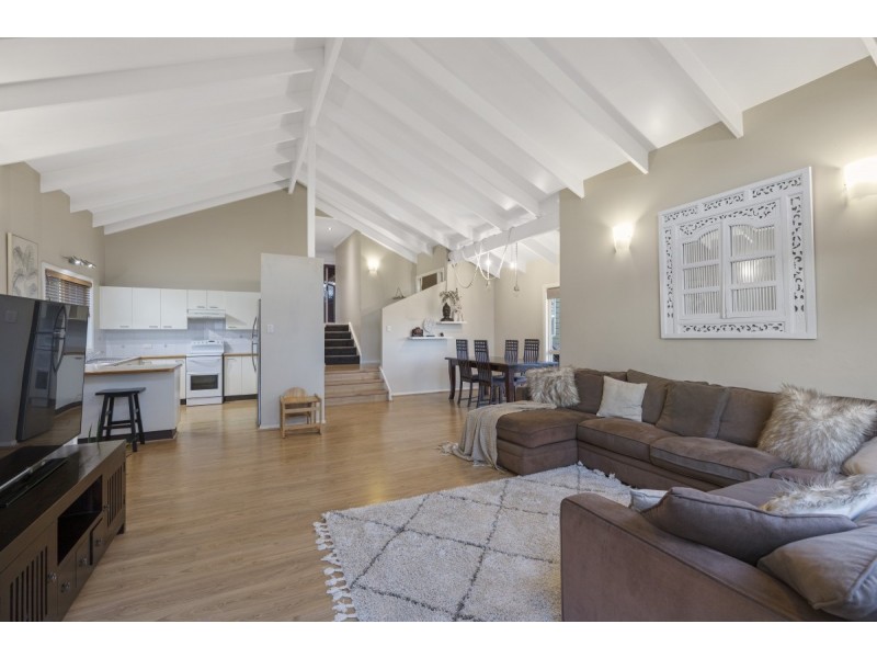 1/30 Morley Avenue, Bateau Bay NSW 2261