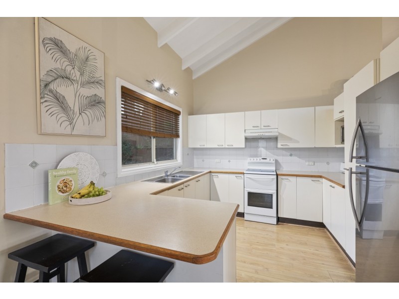 1/30 Morley Avenue, Bateau Bay NSW 2261