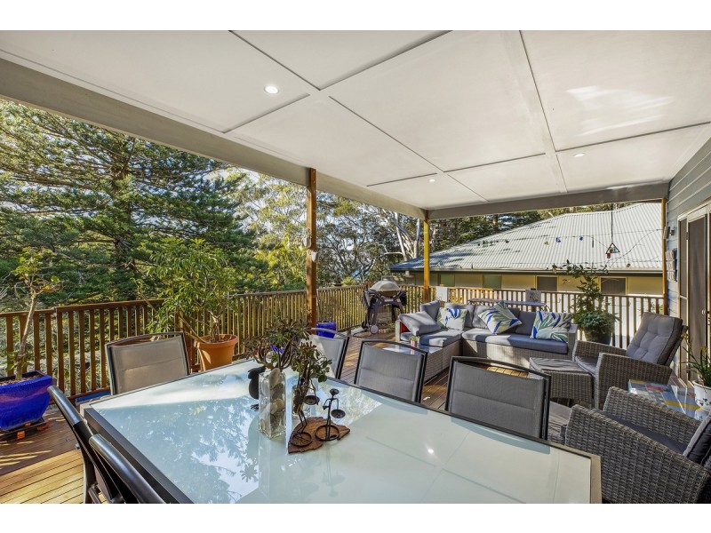 6 Norahview Street, Bateau Bay NSW 2261