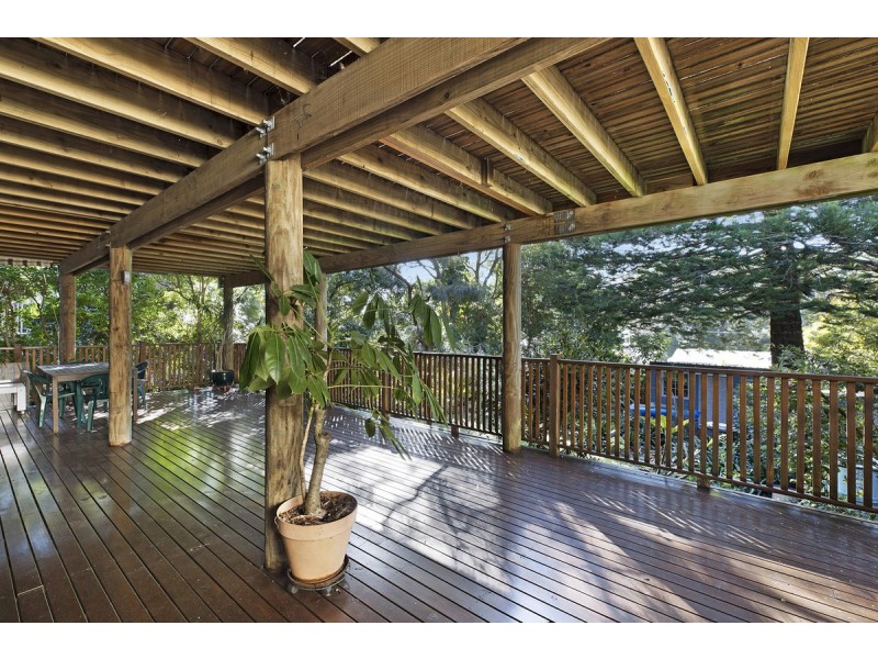 6 Norahview Street, Bateau Bay NSW 2261