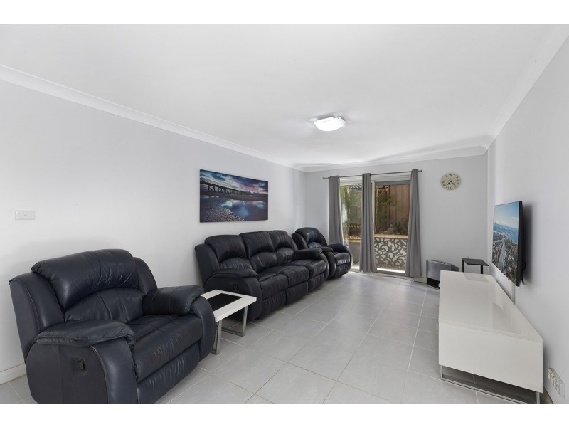 40 Valley View Road, Bateau Bay NSW 2261