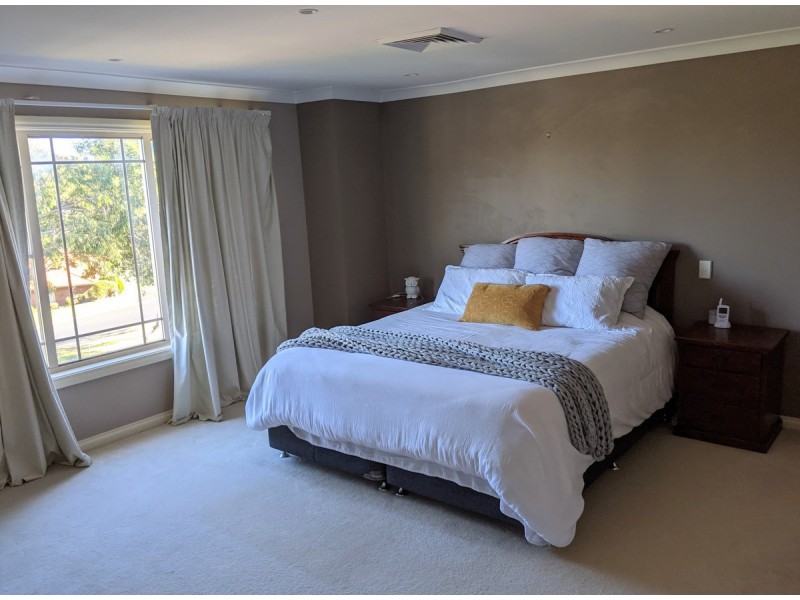 9 Parklands Close, Bateau Bay NSW 2261