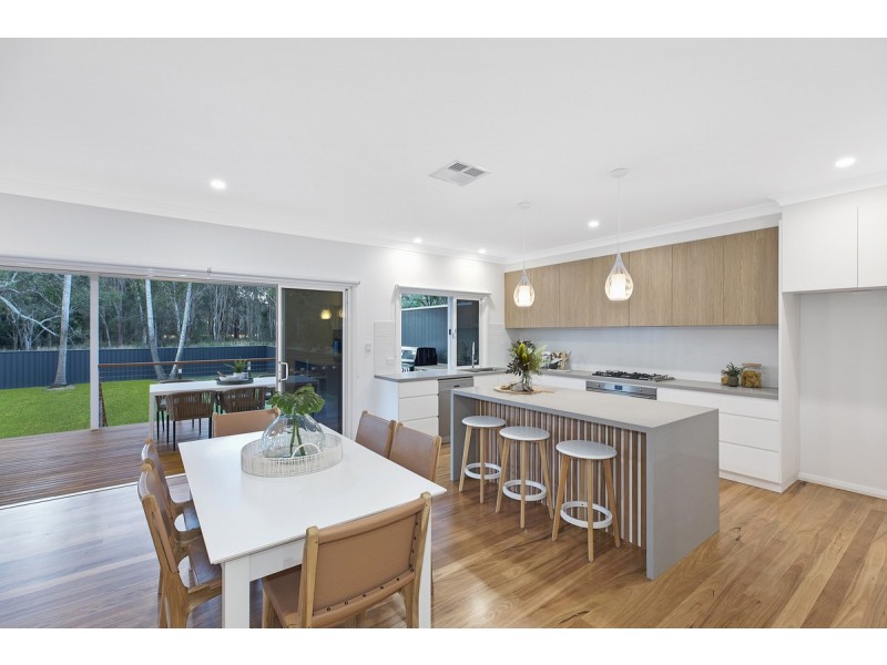 61 Geoffrey Road, Chittaway Point NSW 2261