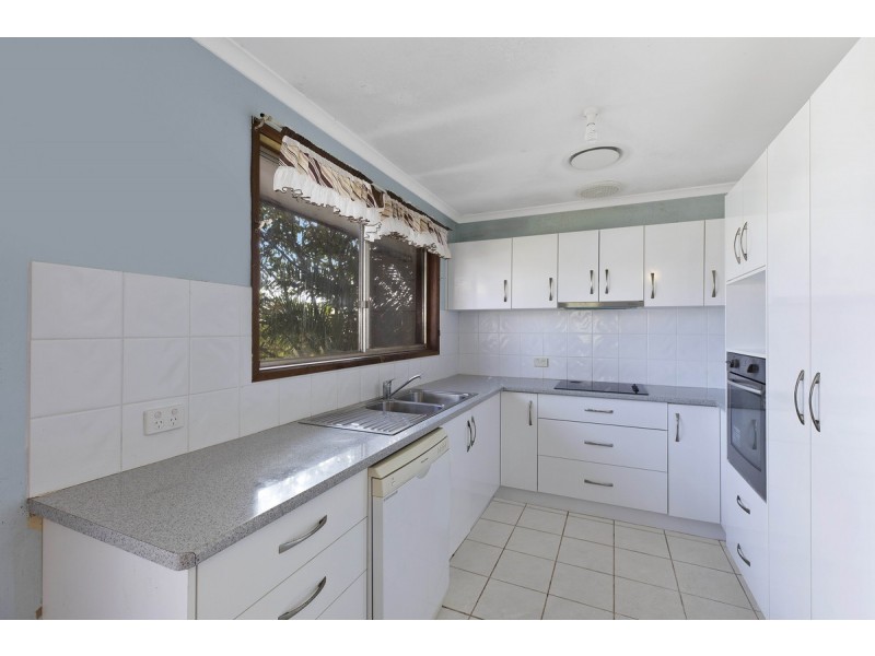 33 Berne Street, Bateau Bay NSW 2261